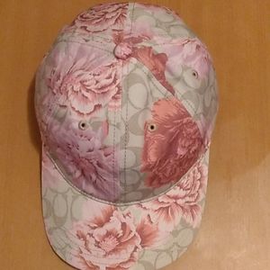 Coach Hat With Signature Kaffe Fasset